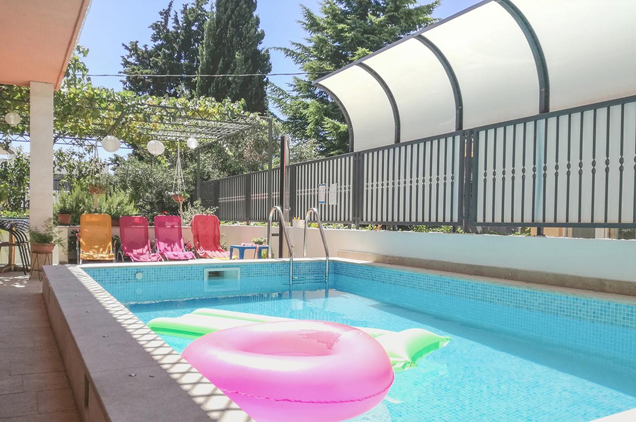 Poolside Paradise - A Hidden Gem In 스플리트 외부 사진